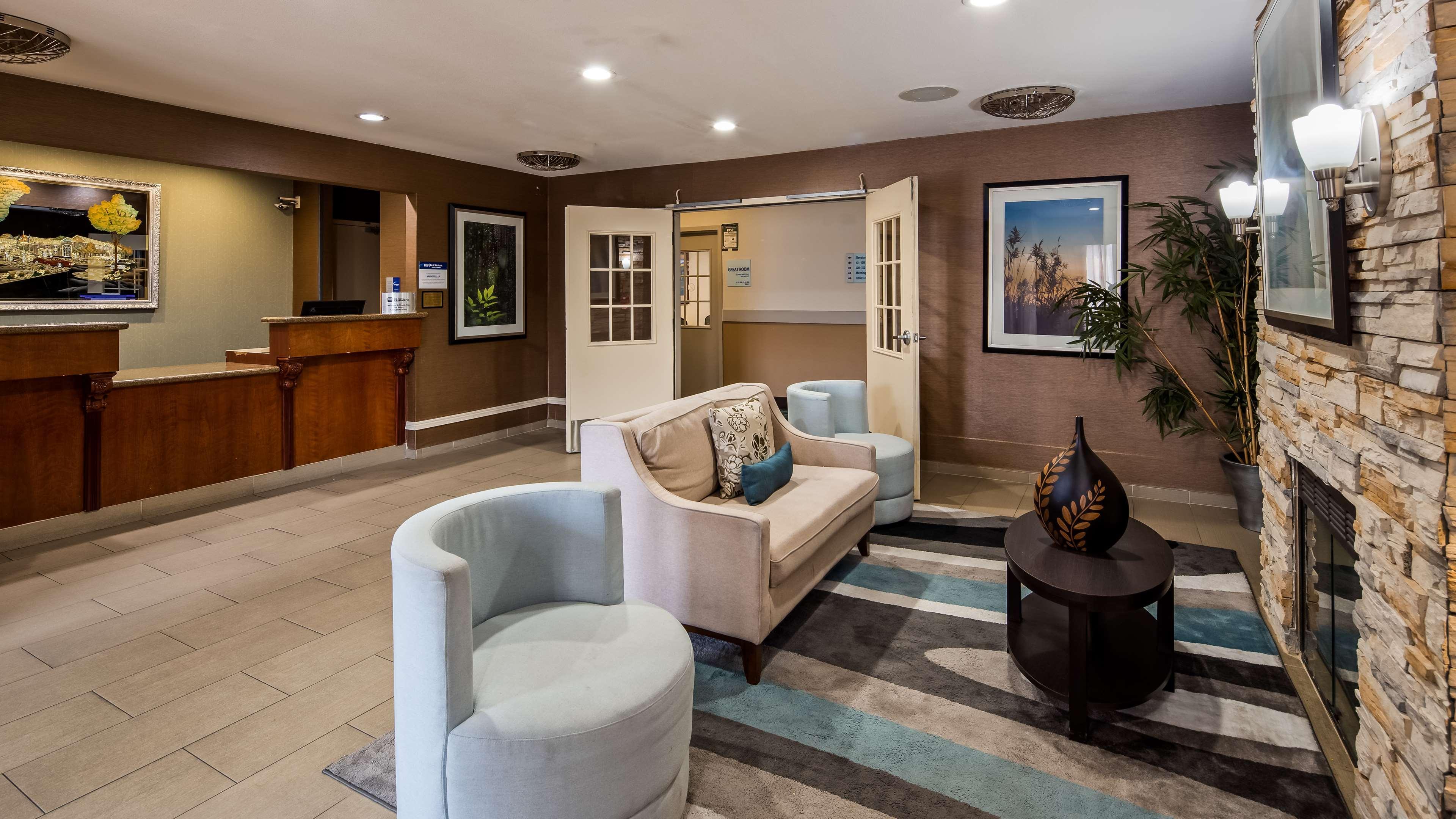 Best Western Brentwood Inn Экстерьер фото