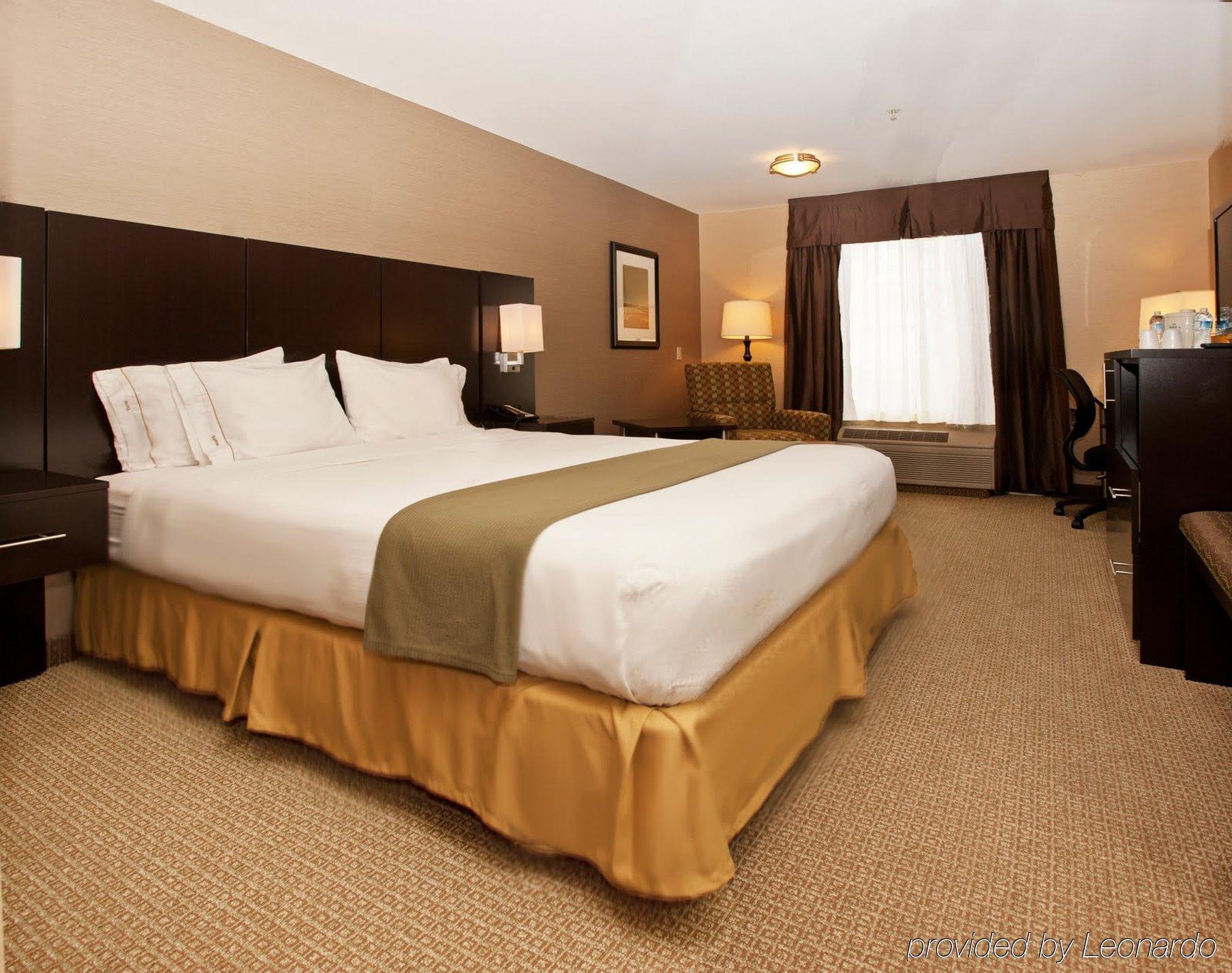 Best Western Brentwood Inn Номер фото