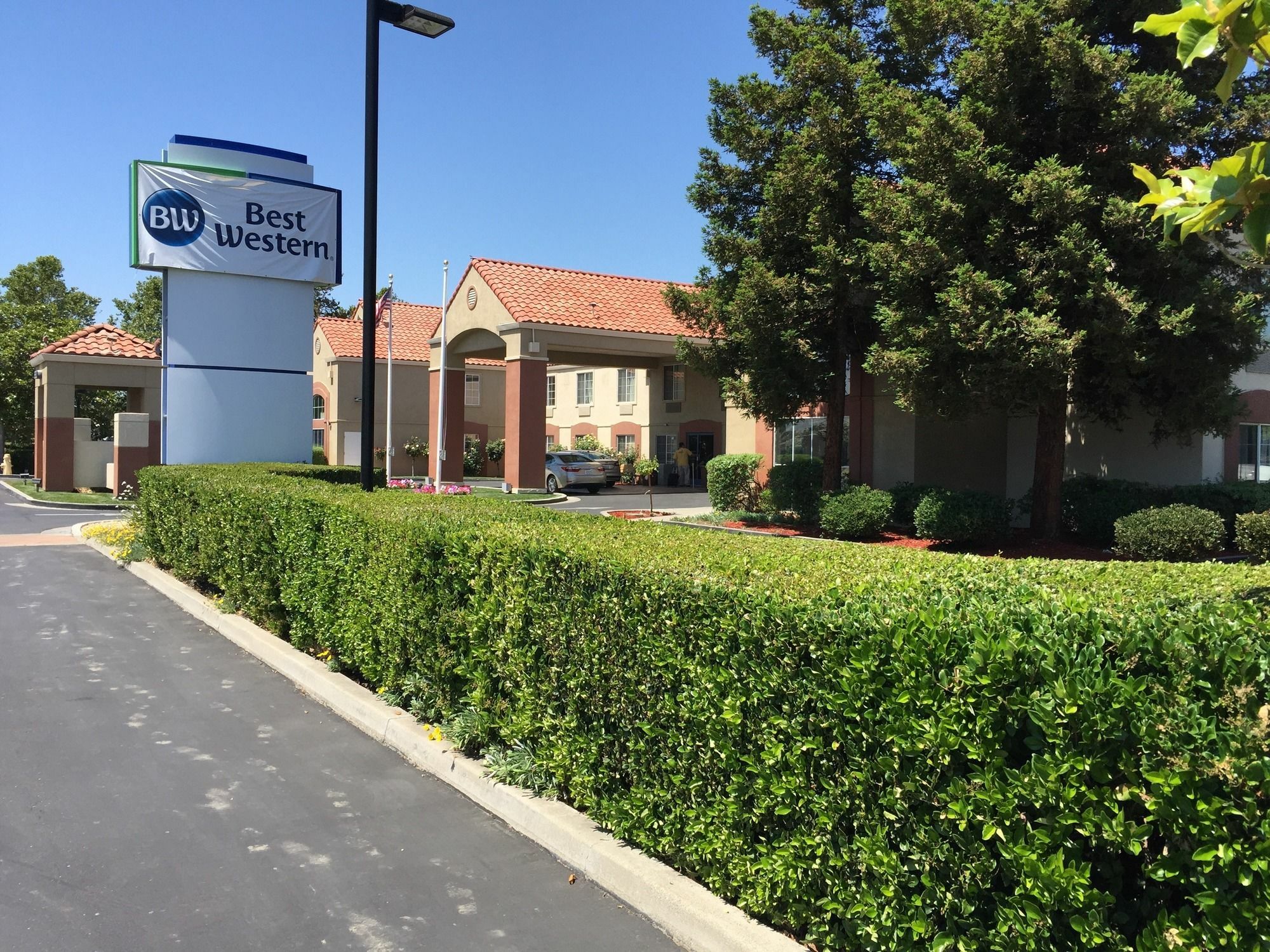 Best Western Brentwood Inn Экстерьер фото